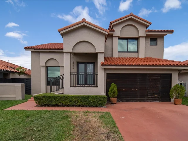 5770 SW 156th Ct, Miami FL 33193