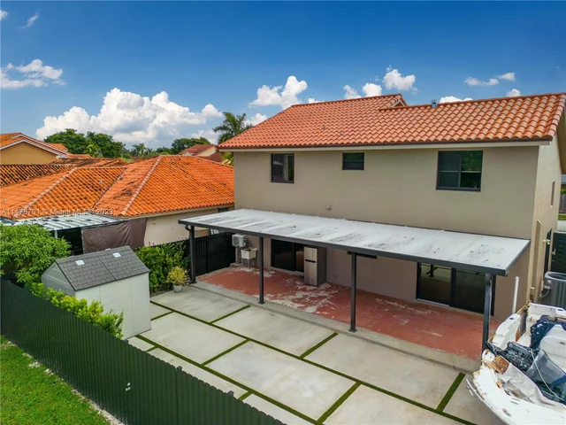 5770 SW 156th Ct, Miami FL 33193