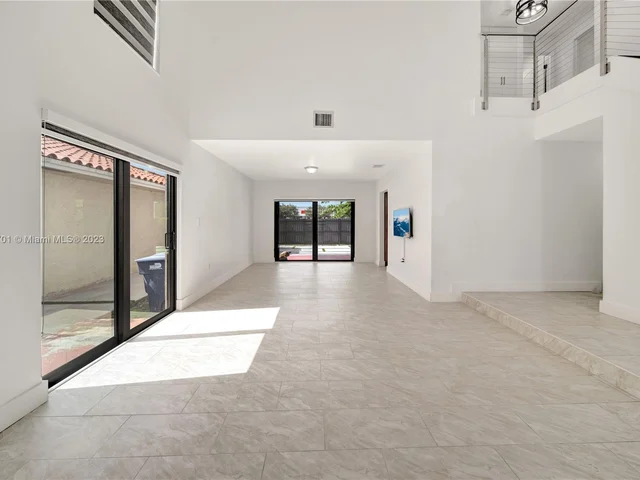 5770 SW 156th Ct, Miami FL 33193