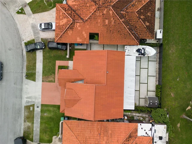 5770 SW 156th Ct, Miami FL 33193