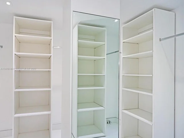 19707 Turnberry Way # 2, Aventura FL 33180