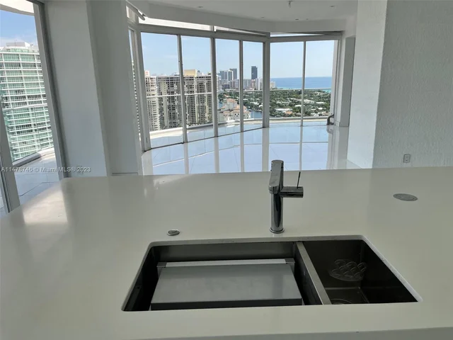 19707 Turnberry Way # 2, Aventura FL 33180