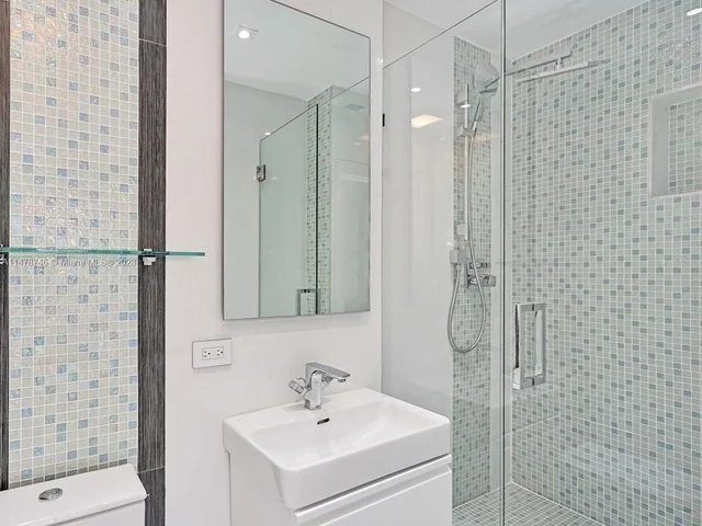 19707 Turnberry Way # 2, Aventura FL 33180