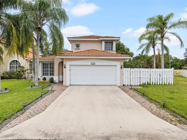 1023 W Fairfax Cir W, Boynton Beach FL 33436