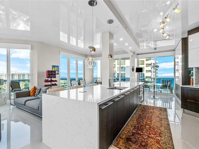 3100 N Ocean Blvd # 2601, Fort Lauderdale FL 33308