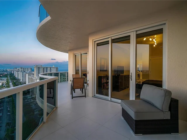 3100 N Ocean Blvd # 2601, Fort Lauderdale FL 33308