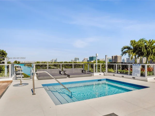 9521 E Bay Harbor Dr # 302, Bay Harbor Islands FL 33154