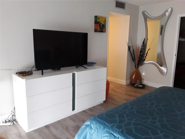 2049 S Ocean Dr # 1408, Hallandale Beach FL 33009