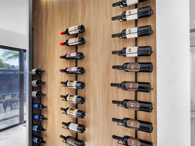 15510 NW 2nd Ct # 0, Miami FL 33169