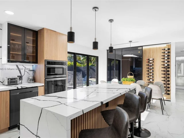 15510 NW 2nd Ct # 0, Miami FL 33169