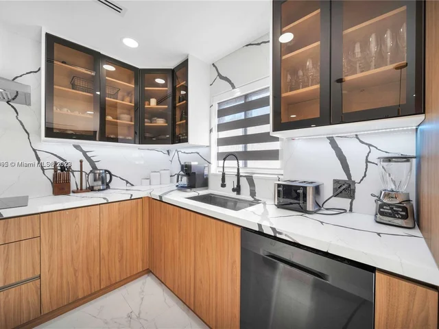 15510 NW 2nd Ct # 0, Miami FL 33169