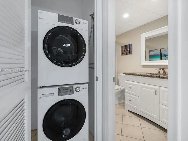 2841 N Ocean Blvd # 405, Fort Lauderdale FL 33308