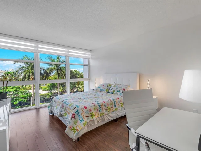 2841 N Ocean Blvd # 405, Fort Lauderdale FL 33308