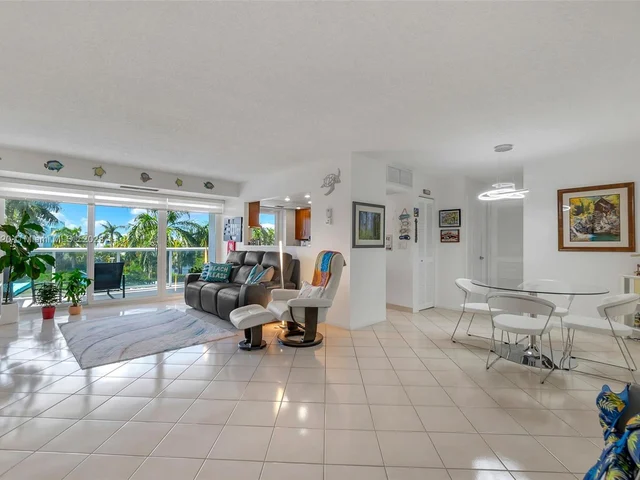 2841 N Ocean Blvd # 405, Fort Lauderdale FL 33308