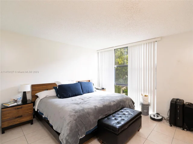 17011 N Bay Rd # 419, Sunny Isles Beach FL 33160