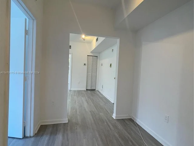 576 NE 63rd St # 3, Miami FL 33138