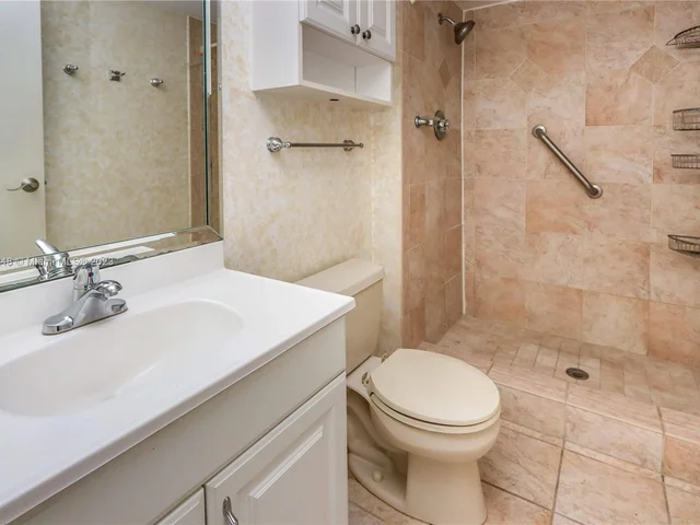 20379 W Country Club Dr # 2439, Aventura FL 33180