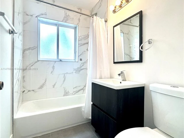 660 Lenox Ave # 2, Miami Beach FL 33139