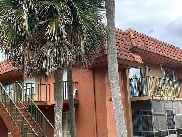 6831 SW 129th Ave # 6, Miami FL 33183
