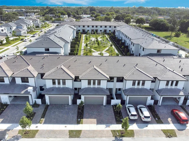 12049 SW 83rd Pl, Palmetto Bay FL 33156