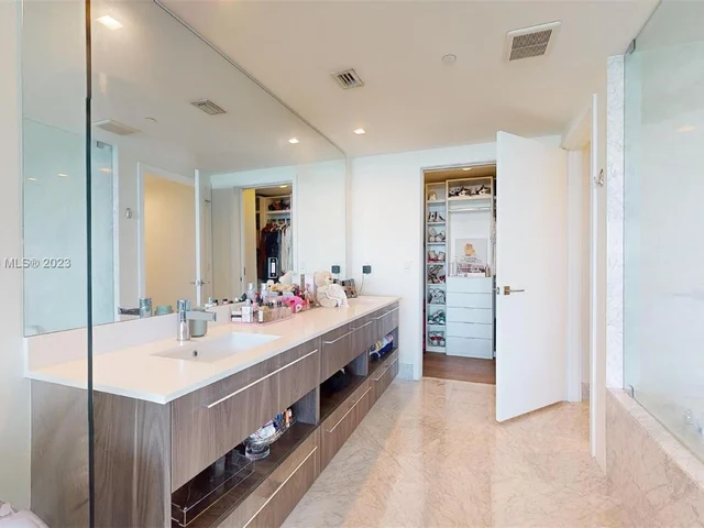 3131 NE 7th Ave # 1803, Miami FL 33137