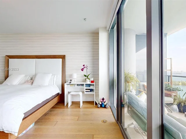 3131 NE 7th Ave # 1803, Miami FL 33137