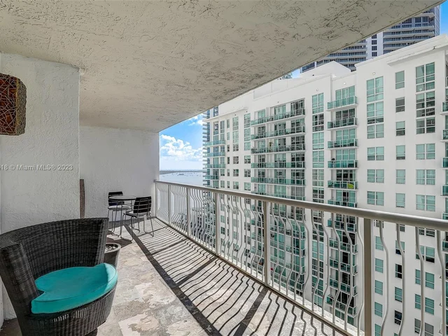 1200 Brickell Bay Dr # 2217, Miami FL 33131