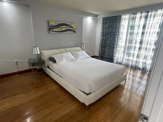 1200 Brickell Bay Dr # 2217, Miami FL 33131