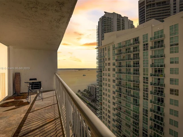 1200 Brickell Bay Dr # 2217, Miami FL 33131