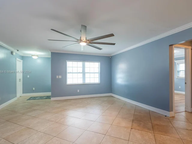 1279 N Fieldlark Ln, Homestead FL 33035