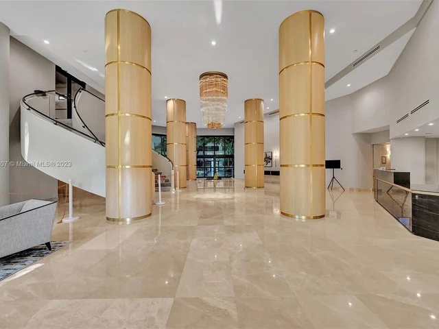 3500 Mystic Pointe Dr # 308, Aventura FL 33180