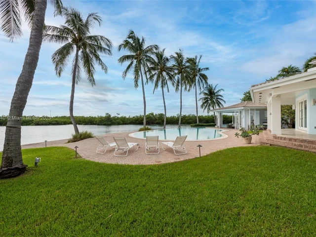 1095 Mariner Dr, Key Biscayne FL 33149