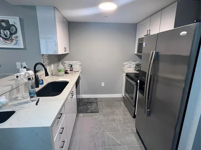 601 NE 23rd St # 701, Miami FL 33137