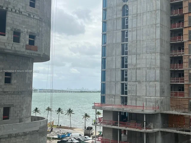 601 NE 23rd St # 701, Miami FL 33137