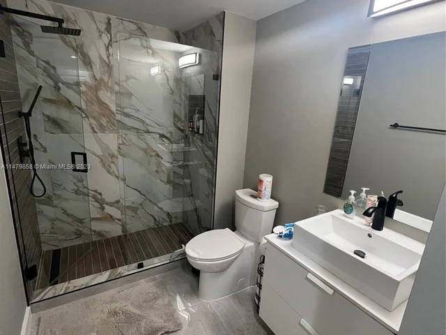 601 NE 23rd St # 701, Miami FL 33137