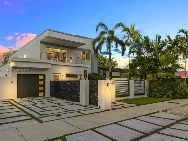 417 SW 15th St, Fort Lauderdale FL 33315