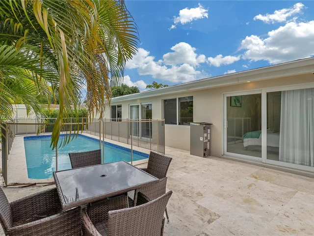 521 SW 40th Ct # 2, Miami FL 33134