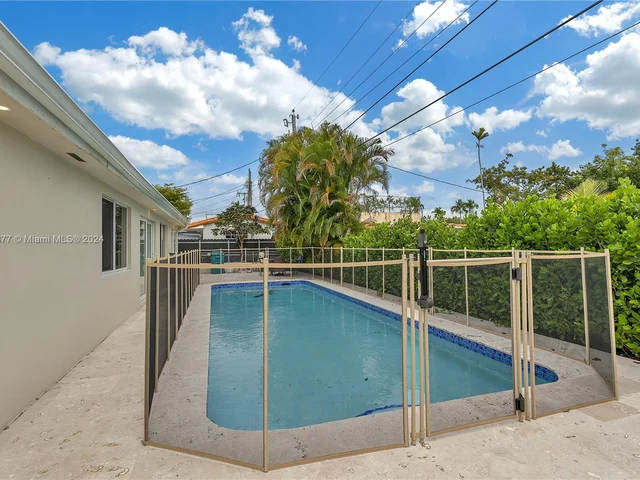 521 SW 40th Ct # 2, Miami FL 33134