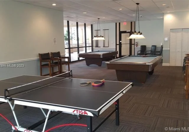 2201 S Ocean Dr # 407, Hollywood FL 33019