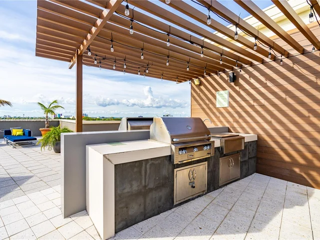 3250 NE 1st Ave # 543, Miami FL 33137