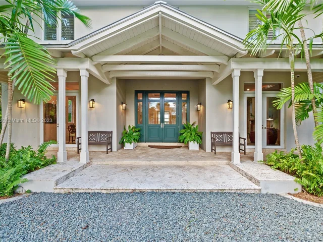 7690 Ponce De Leon Rd, Miami FL 33143