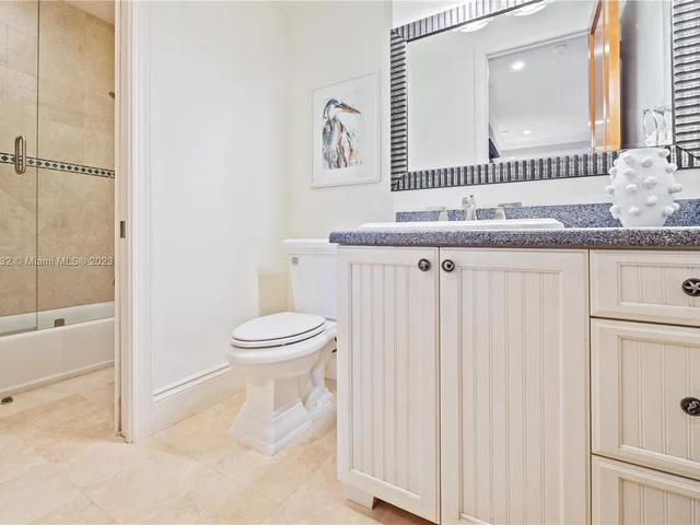 7690 Ponce De Leon Rd, Miami FL 33143