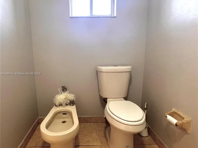 12374 NW 98th Pl, Hialeah Gardens FL 33018