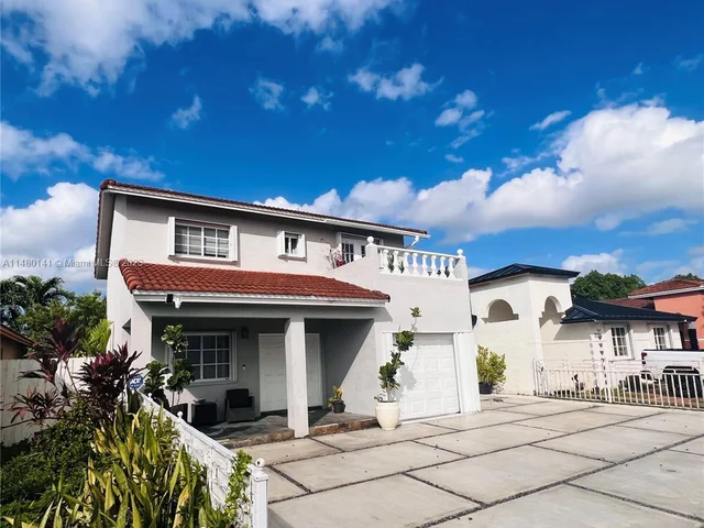 12374 NW 98th Pl, Hialeah Gardens FL 33018