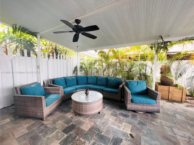 12374 NW 98th Pl, Hialeah Gardens FL 33018