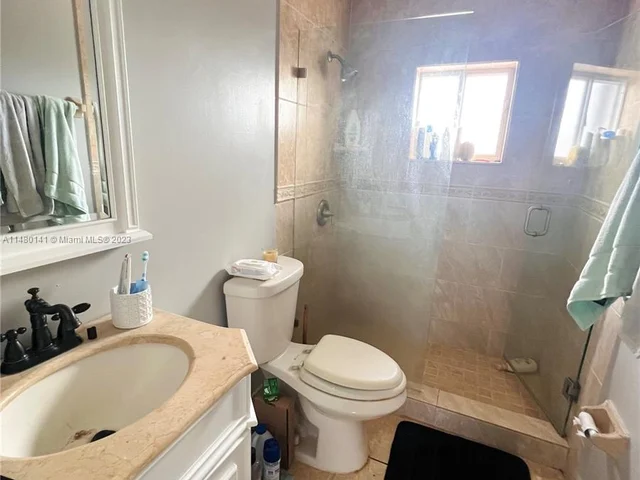 12374 NW 98th Pl, Hialeah Gardens FL 33018