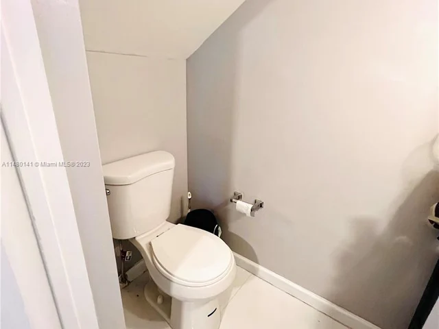 12374 NW 98th Pl, Hialeah Gardens FL 33018