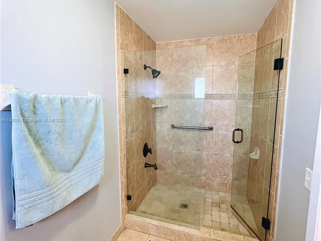 12374 NW 98th Pl, Hialeah Gardens FL 33018