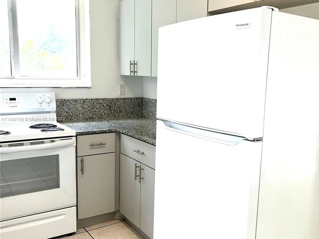 2121 SW 4th St # 2, Miami FL 33135