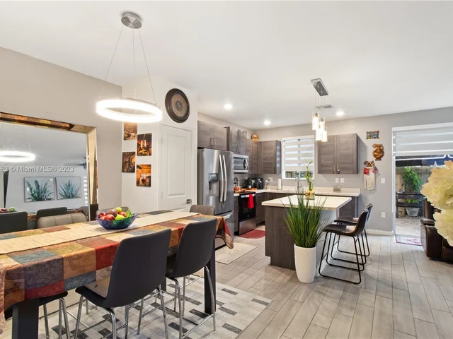 1020 SE 23rd Ter # 1020, Homestead FL 33035